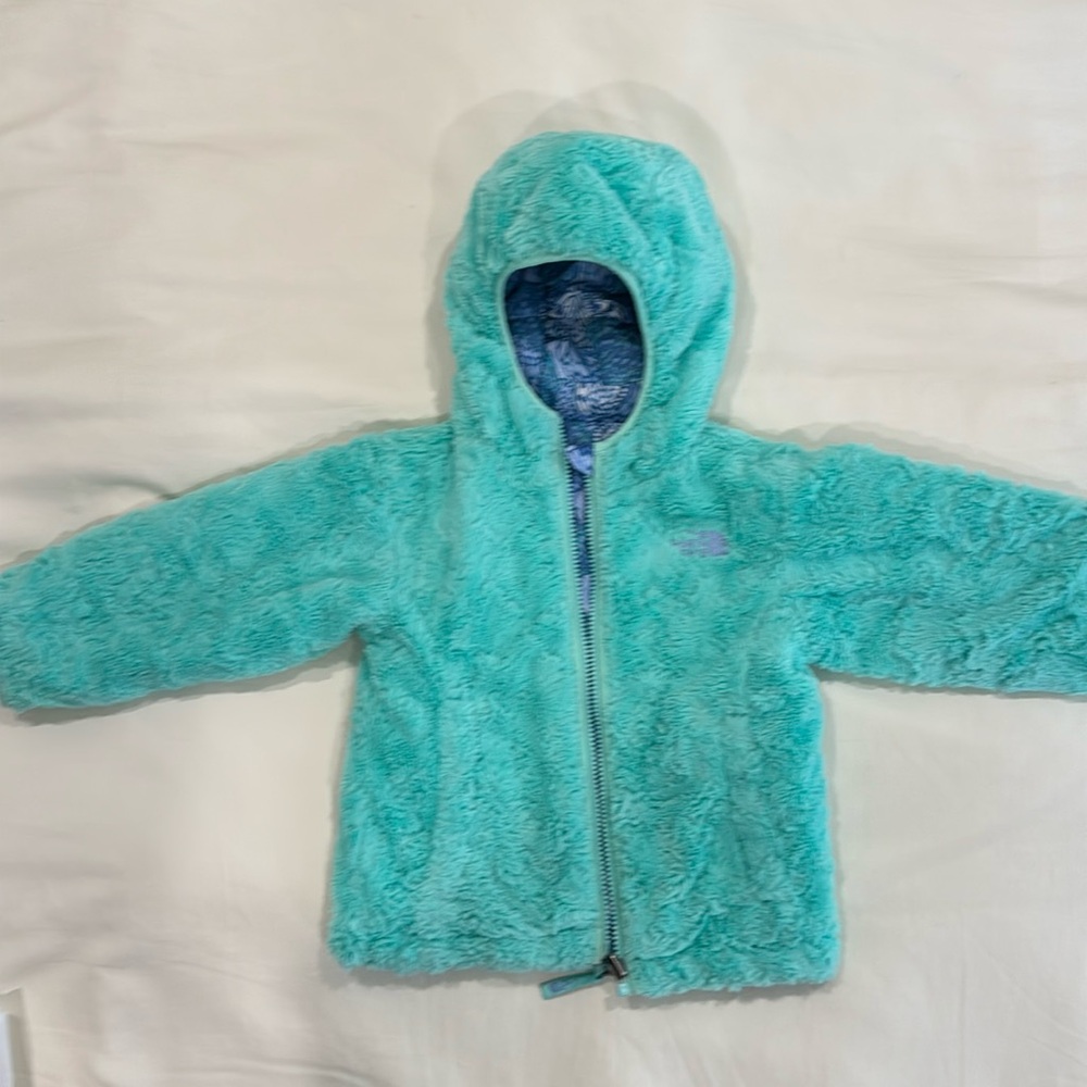 North Face reversible green and blue soft fuzzy warm winter coat size 3T